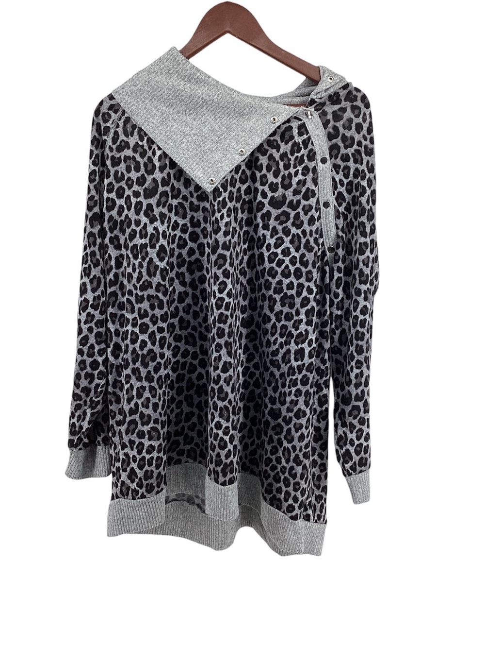 💚 Lily Morgan Grey Leopard Print Knit Top, Size 3XL